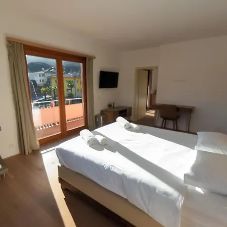 7rooms Bed & Breakfast Losone