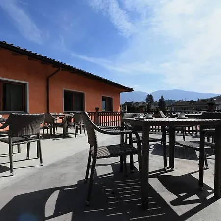 Bed & Breakfast 7rooms Losone