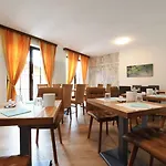 7rooms לוזון